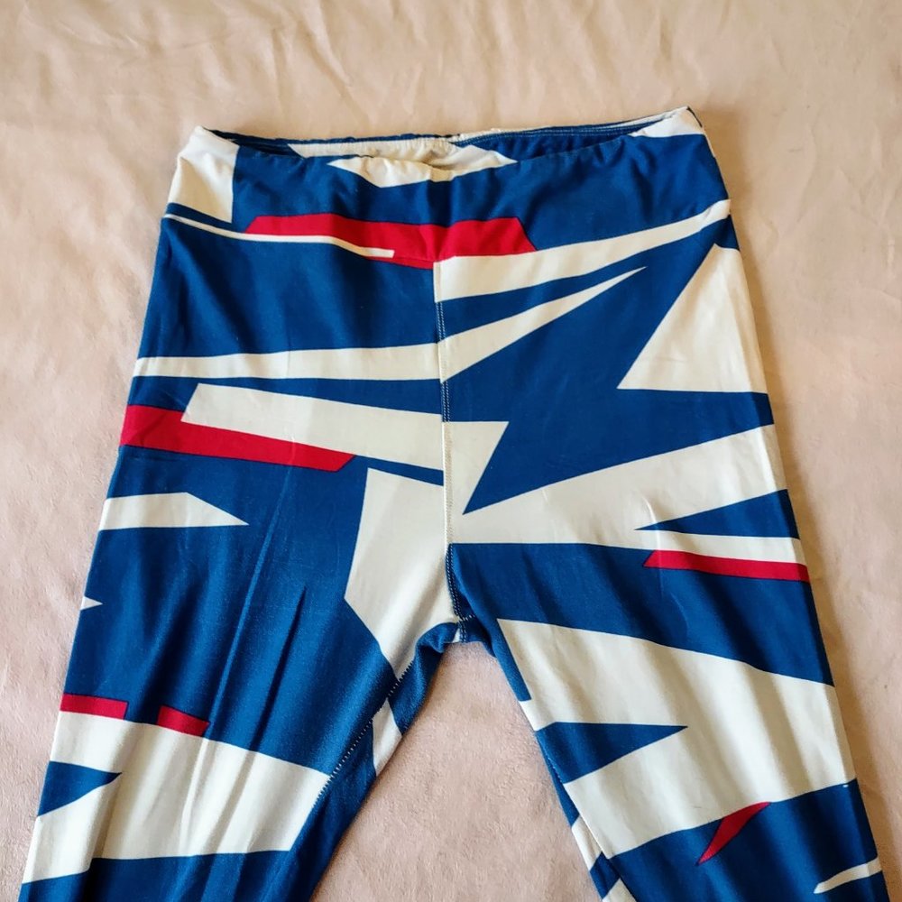 Abstract Striped Leggings Tall & Curvy - Picture 2 of 3